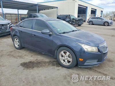 Czwarte zdjęcie samochodu z boku: 2014 CHEVROLET CRUZE LT VIN:1G1PC5SB2E7107141 - miniatura