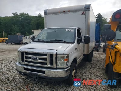 2013 FORD E350 BOX TRUCK 1FDWE3FS0DDA69240 - główne zdjęcie licytacji z USA - miniatura