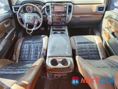 Zdjęcie 8 z 13 samochodu: 2017 NISSAN TITAN XD PLATINUM RESERVE VIN:1N6AA1F41HN507860 - miniatura