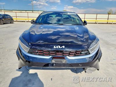 Piąte zdjęcie samochodu w środku: 2022 KIA FORTE GT VIN:3KPF44ACXNE447643 - miniatura