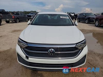 Piąte zdjęcie samochodu w środku: 2024 VOLKSWAGEN JETTA S VIN:3VW5M7BU0RM005709 - miniatura