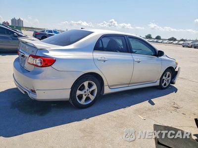 Trzecie zdjęcie samochodu z tyłu: 2011 TOYOTA COROLLA S VIN:2T1BU4EE3BC744869 - miniatura