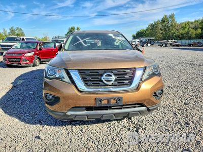 Piąte zdjęcie samochodu w środku: 2017 NISSAN PATHFINDER SV VIN:5N1DR2MM4HC605449 - miniatura