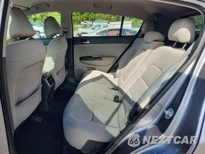 Zdjęcie 11 z 13 samochodu: 2017 KIA SPORTAGE LX VIN:KNDPM3ACXH7142579 - miniatura