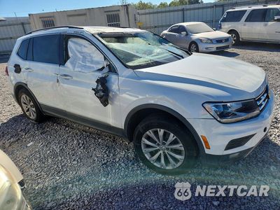 Czwarte zdjęcie samochodu z boku: 2018 VOLKSWAGEN TIGUAN SE VIN:3VV3B7AX0JM014279 - miniatura
