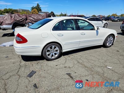 Trzecie zdjęcie samochodu z tyłu: 2009 MERCEDES-BENZ E 350 VIN:WDBUF56X39B368397 - miniatura