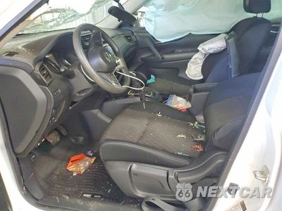 Zdjęcie 7 z 13 samochodu: 2017 NISSAN ROGUE S VIN:5N1AT2MT9HC897305 - miniatura