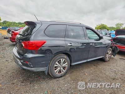 Trzecie zdjęcie samochodu z tyłu: 2018 NISSAN PATHFINDER S VIN:5N1DR2MM7JC626124 - miniatura
