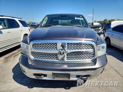 Piąte zdjęcie samochodu w środku: 2015 RAM 1500 LARAMIE VIN:1C6RR7VM9FS656414 - miniatura