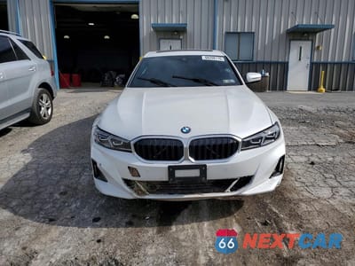 Piąte zdjęcie samochodu w środku: 2024 BMW 330XI VIN:3MW89FF00R8E85193 - miniatura