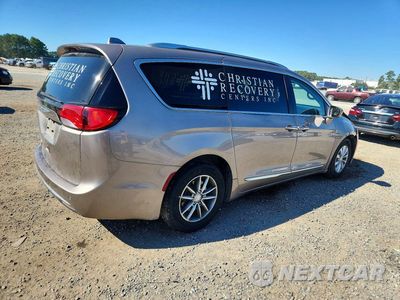 Trzecie zdjęcie samochodu z tyłu: 2018 CHRYSLER PACIFICA TOURING L PLUS VIN:2C4RC1EGXJR229285 - miniatura