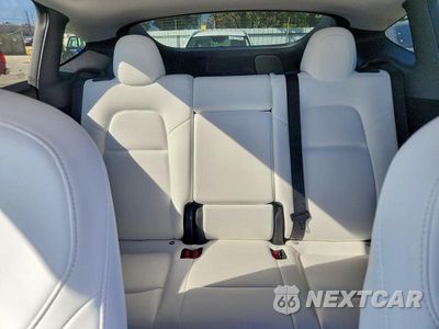 Zdjęcie 10 z 13 samochodu: 2023 TESLA MODEL Y VIN:7SAYGDEE2PF936016 - miniatura