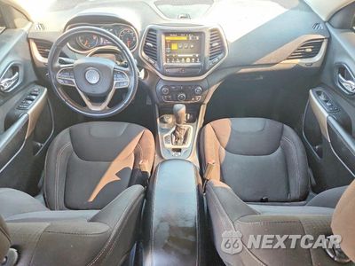 Zdjęcie 8 z 13 samochodu: 2017 JEEP CHEROKEE LATITUDE VIN:1C4PJMCB5HD215930 - miniatura