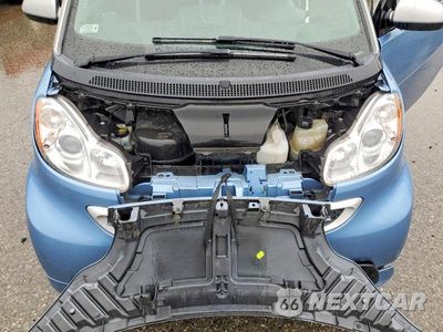 Zdjęcie 11 z 12 samochodu: 2015 SMART FORTWO PURE VIN:WMEEJ3BAXFK788245 - miniatura