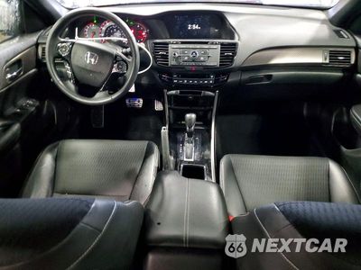 Zdjęcie 8 z 12 samochodu: 2016 HONDA ACCORD SPORT VIN:1HGCR2F54GA127339 - miniatura