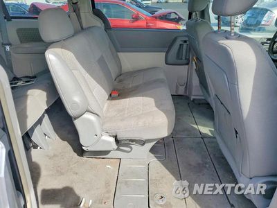 Zdjęcie 10 z 12 samochodu: 2008 CHRYSLER TOWN & COUNTRY LX VIN:2A8HR44HX8R674991 - miniatura