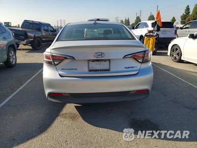 Zdjęcie 6 z 12 samochodu: 2016 HYUNDAI SONATA HYBRID SE VIN:KMHE24L15GA030011 - miniatura