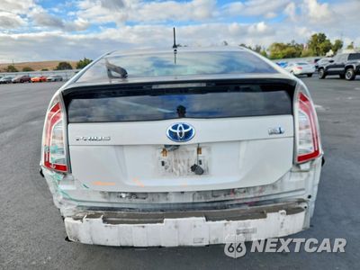 Zdjęcie 6 z 13 samochodu: 2013 TOYOTA PRIUS TWO VIN:JTDKN3DU6D5596913 - miniatura