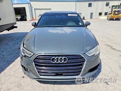 Piąte zdjęcie samochodu w środku: 2017 AUDI A3 PREMIUM VIN:WAUAUHFF9H1077696 - miniatura