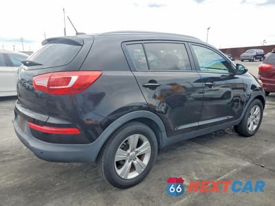 Trzecie zdjęcie samochodu z tyłu: 2013 KIA SPORTAGE LX VIN:KNDPB3A22D7374245 - miniatura