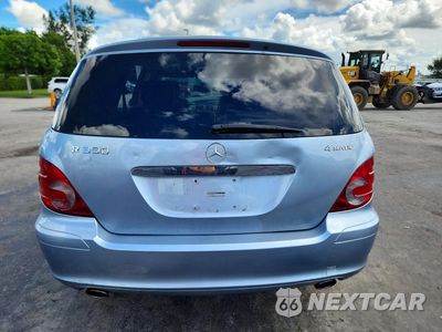 Trzecie zdjęcie samochodu z tyłu: 2006 MERCEDES-BENZ R 350 VIN:4JGCB65E76A027211 - miniatura