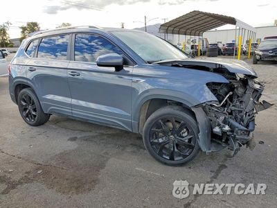 Czwarte zdjęcie samochodu z boku: 2022 VOLKSWAGEN TAOS SE VIN:3VVSX7B29NM074647 - miniatura