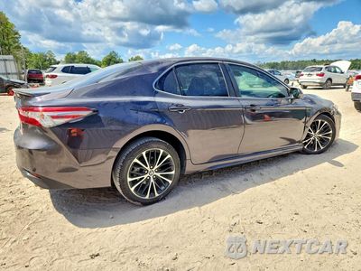 Trzecie zdjęcie samochodu z tyłu: 2018 TOYOTA CAMRY SE VIN:4T1B11HK7JU581116 - miniatura
