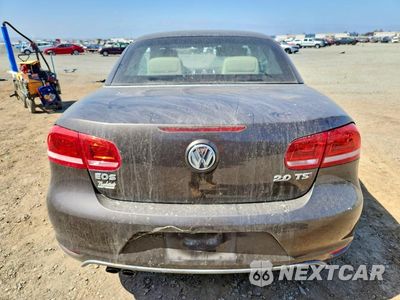Zdjęcie 6 z 12 samochodu: 2015 VOLKSWAGEN EOS KOMFORT VIN:WVWBW8AH3FV004002 - miniatura