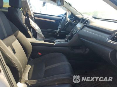 Zdjęcie 7 z 12 samochodu: 2018 HONDA CIVIC EX VIN:19XFC2F72JE032085 - miniatura
