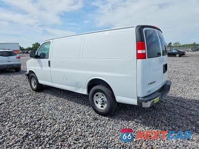 Drugie zdjęcie samochodu z przodu: 2021 CHEVROLET EXPRESS G2500 VIN:1GCWGAFPXM1263872 - miniatura