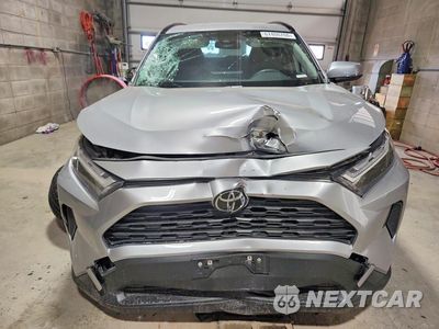 Piąte zdjęcie samochodu w środku: 2025 TOYOTA RAV4 HYBRID XLE VIN:JTMRWRFV1SJ075526 - miniatura