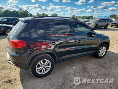 Trzecie zdjęcie samochodu z tyłu: 2016 VOLKSWAGEN TIGUAN S VIN:WVGAV7AX8GW615120 - miniatura