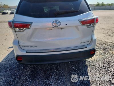 Zdjęcie 6 z 12 samochodu: 2016 TOYOTA HIGHLANDER XLE VIN:5TDJKRFH6GS328370 - miniatura