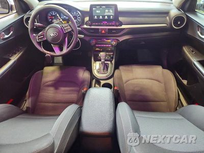 Zdjęcie 8 z 12 samochodu: 2019 KIA FORTE LXS VIN:3KPF24AD6KE067421 - miniatura