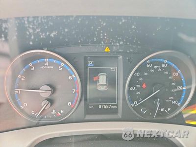Zdjęcie 9 z 14 samochodu: 2018 TOYOTA RAV4 LE VIN:2T3ZFREV2JW517988 - miniatura