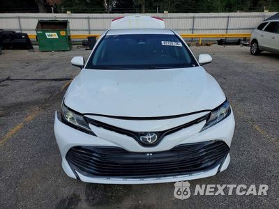Piąte zdjęcie samochodu w środku: 2018 TOYOTA CAMRY LE VIN:4T1B11HK5JU121873 - miniatura