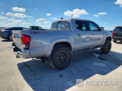 Trzecie zdjęcie samochodu z tyłu: 2019 TOYOTA TACOMA TRD SPORT VIN:5TFAZ5CN8KX083296 - miniatura