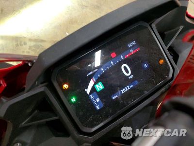 Zdjęcie 7 z 9 samochodu: 2025 HONDA CBR500 RA VIN:MLHPC7051S5101920 - miniatura