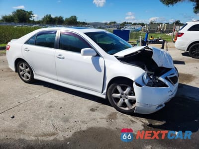 Czwarte zdjęcie samochodu z boku: 2008 TOYOTA CAMRY SE VIN:4T1BE46K58U739200 - miniatura