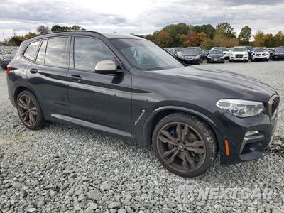 Czwarte zdjęcie samochodu z boku: 2018 BMW X3 XDRIVEM40I VIN:5UXTS3C5XJ0Y97358 - miniatura