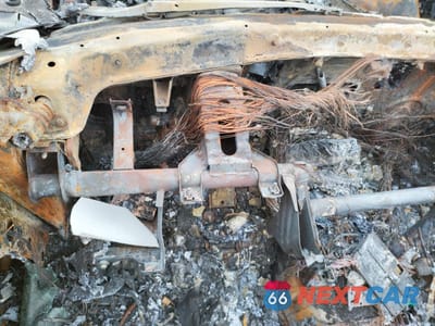 Zdjęcie 9 z 12 samochodu: 2004 BMW 745 I VIN:WBAGL63464DP68911 - miniatura