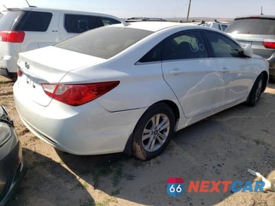 Trzecie zdjęcie samochodu z tyłu: 2011 HYUNDAI SONATA GLS VIN:5NPEB4AC0BH148204 - miniatura