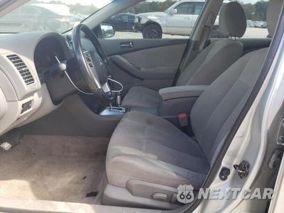 Zdjęcie 7 z 12 samochodu: 2010 NISSAN ALTIMA BASE VIN:1N4AL2AP1AN448065 - miniatura