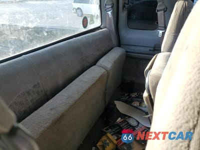 Zdjęcie 10 z 12 samochodu: 2000 FORD F350 SUPER DUTY SUPER DUTY VIN:1FTWX33F9YEB38688 - miniatura