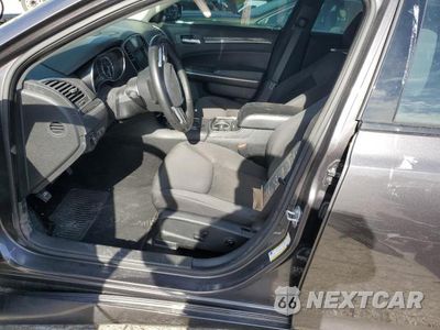 Zdjęcie 7 z 13 samochodu: 2020 CHRYSLER 300 TOURING VIN:2C3CCAAG0LH164326 - miniatura