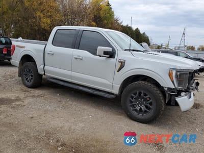 Czwarte zdjęcie samochodu z boku: 2023 FORD F150 SUPERCREW VIN:1FTEW1E82PFA98559 - miniatura