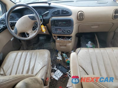 Zdjęcie 8 z 13 samochodu: 1998 DODGE GRAND CARAVAN LE VIN:1B4GP54L5WB669791 - miniatura