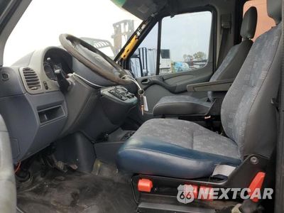 Zdjęcie 7 z 13 samochodu: 2005 DODGE SPRINTER 2500 VIN:WD0PD644955839424 - miniatura