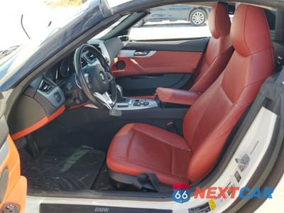Zdjęcie 7 z 12 samochodu: 2014 BMW Z4 SDRIVE28I VIN:WBALL5C52EJ105484 - miniatura