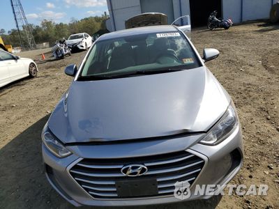 Piąte zdjęcie samochodu w środku: 2017 HYUNDAI ELANTRA SE VIN:5NPD74LF6HH187182 - miniatura